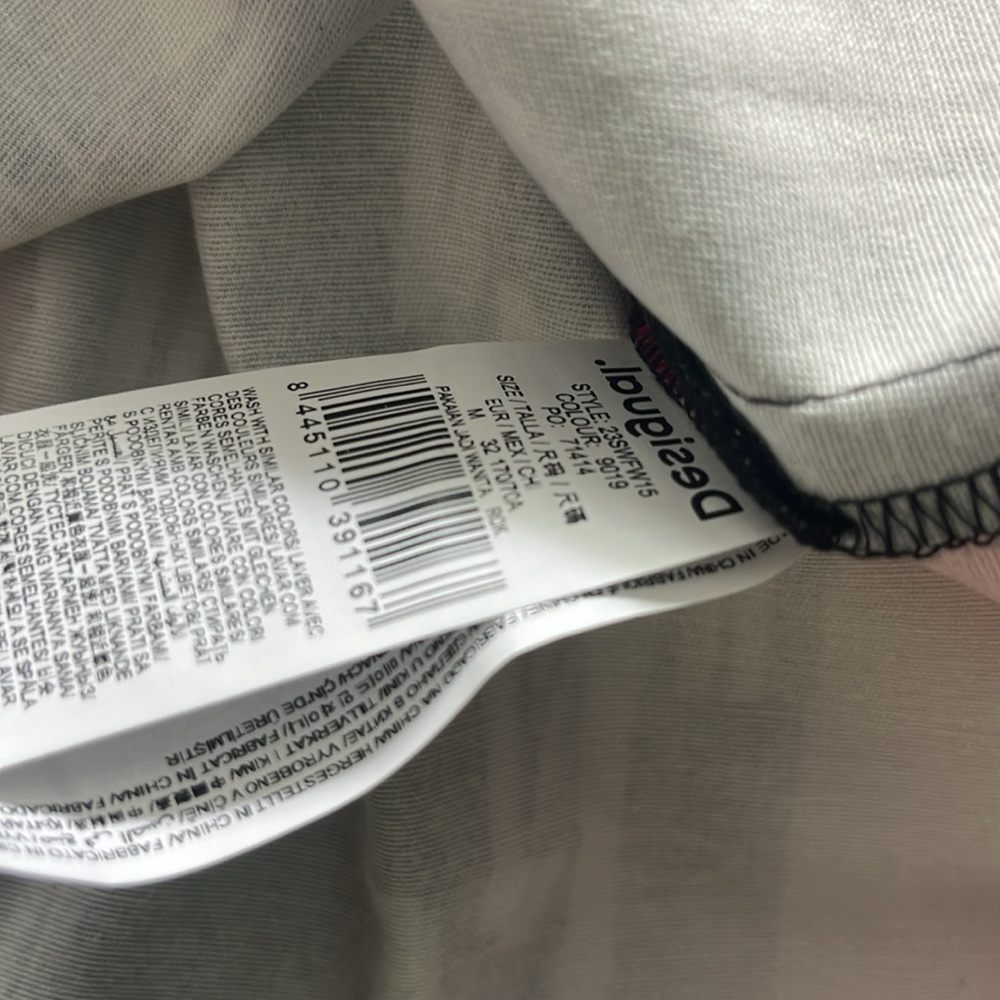 Desigual Slim Newspaper Mini Skirt - Picture 8 of 16